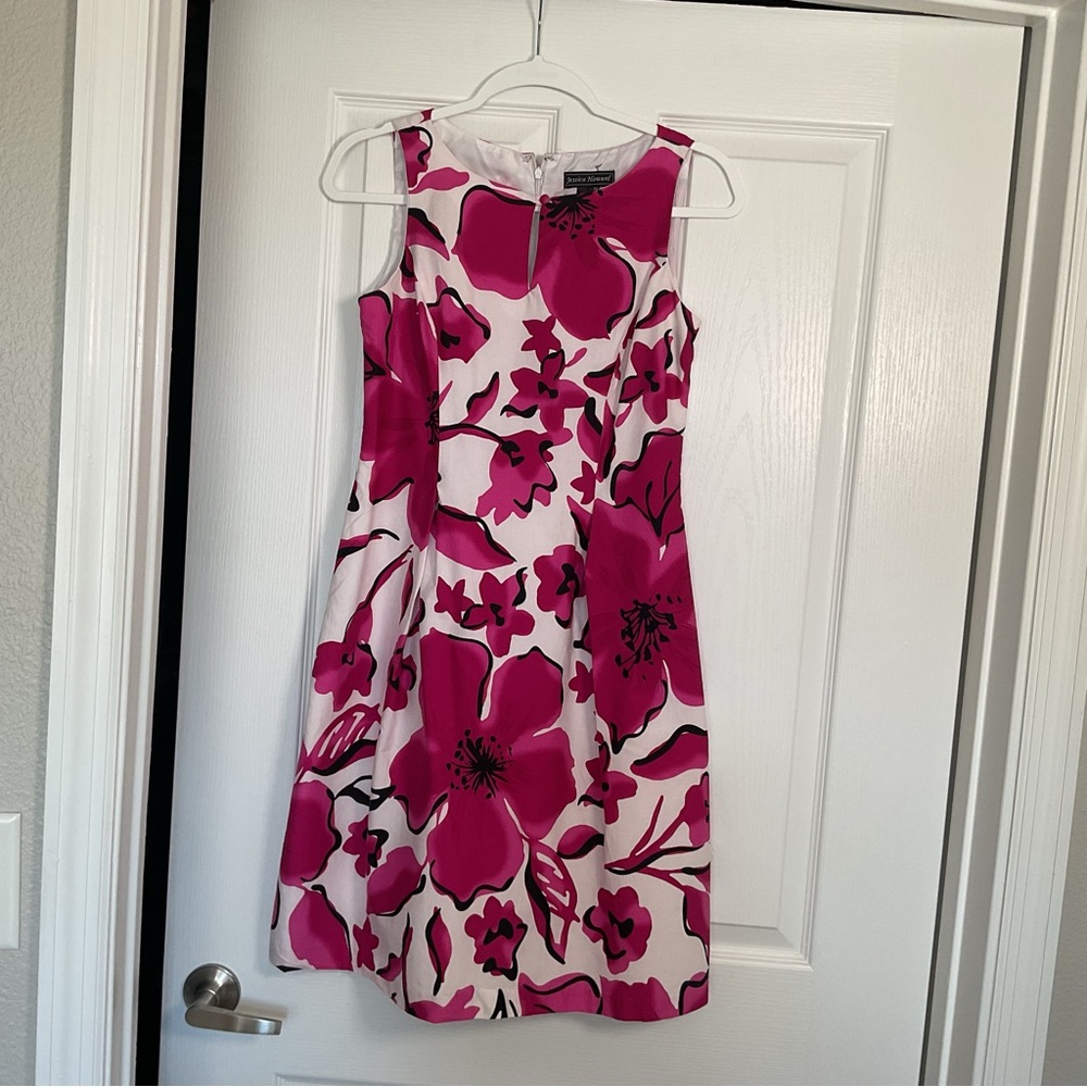 Jessica Howard White and Fuchsia Floral Midi Dress